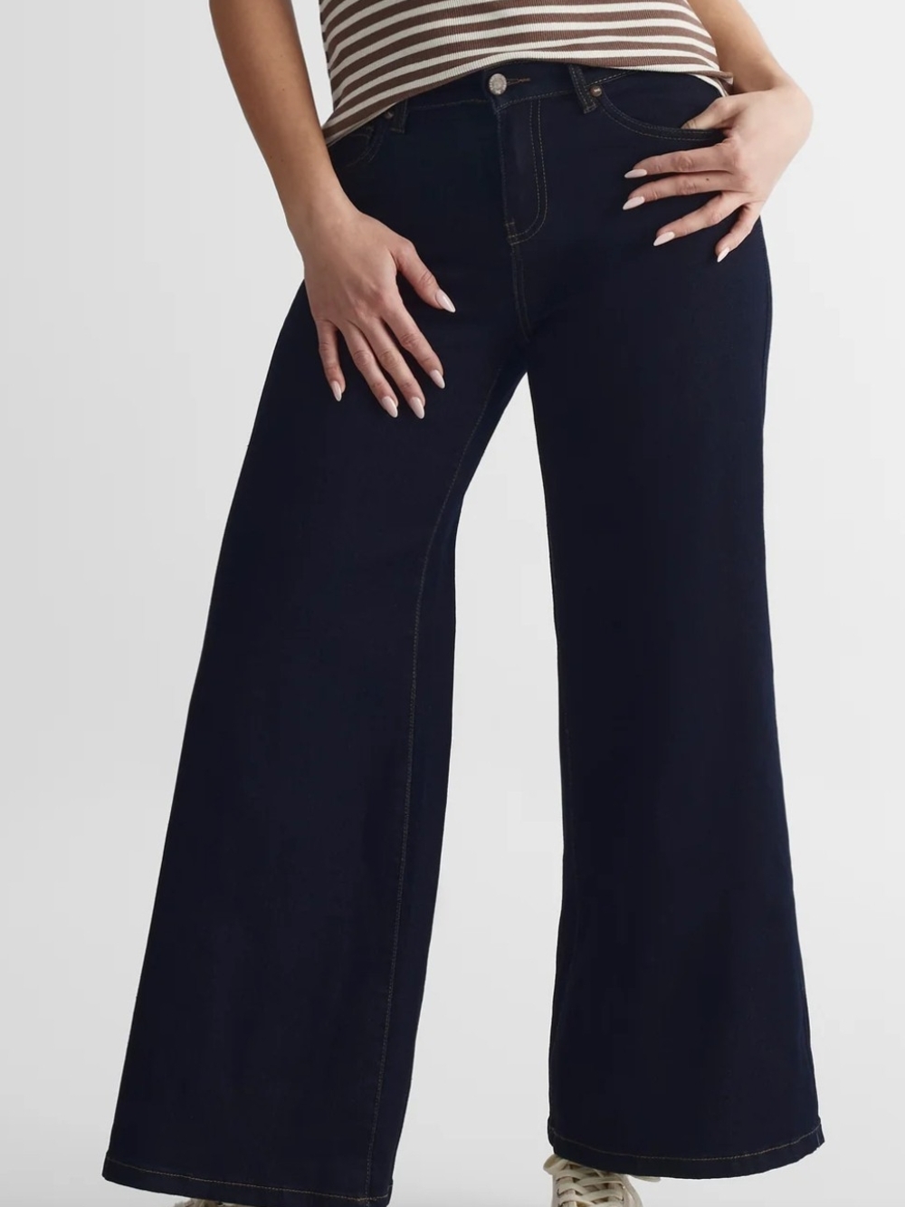 High-Rise Wide-Leg Jeans in Dark Indigo